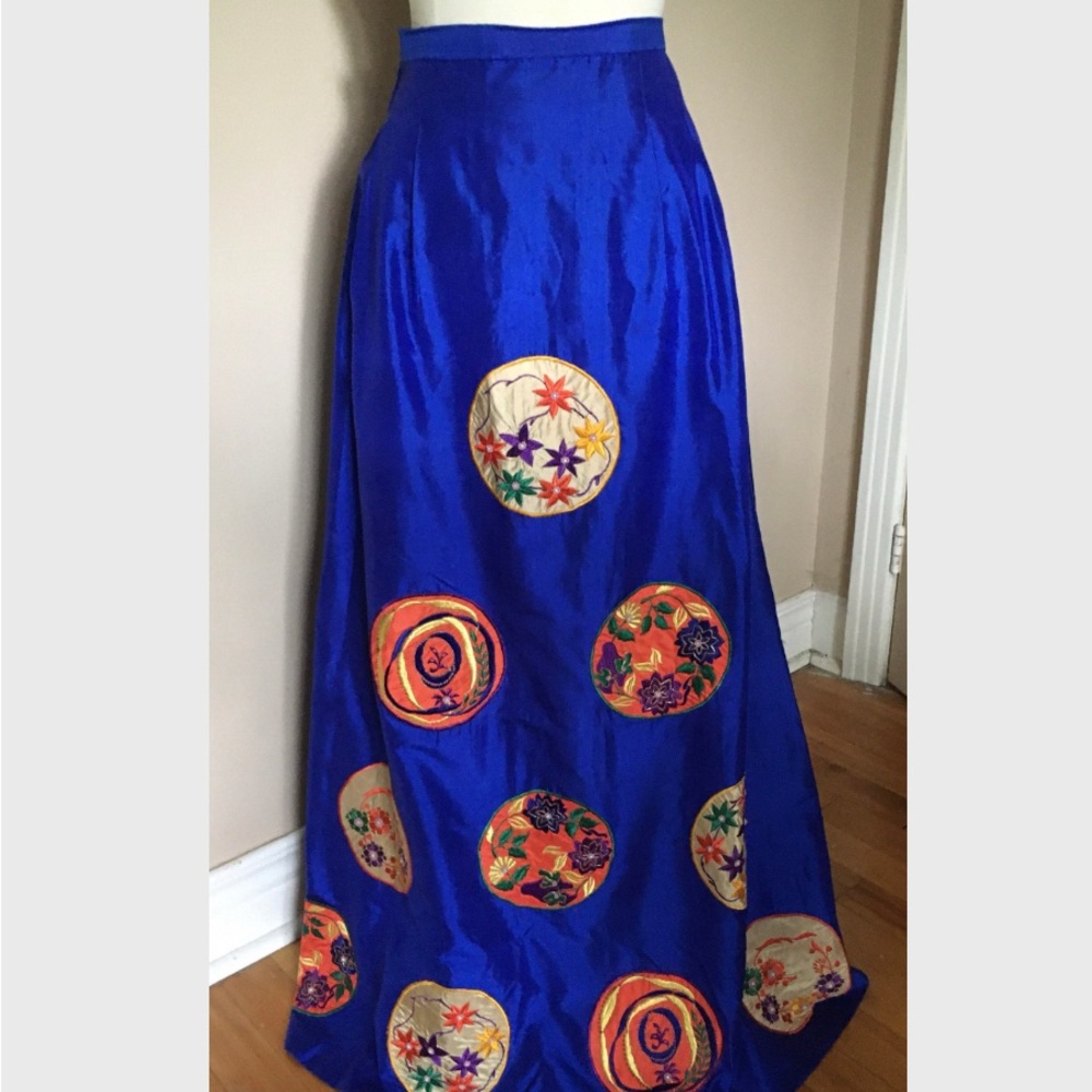 Vintage Sabina Of India Silk Skirt Appliqué Embroidery